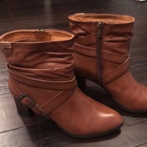 Pikolinos boots